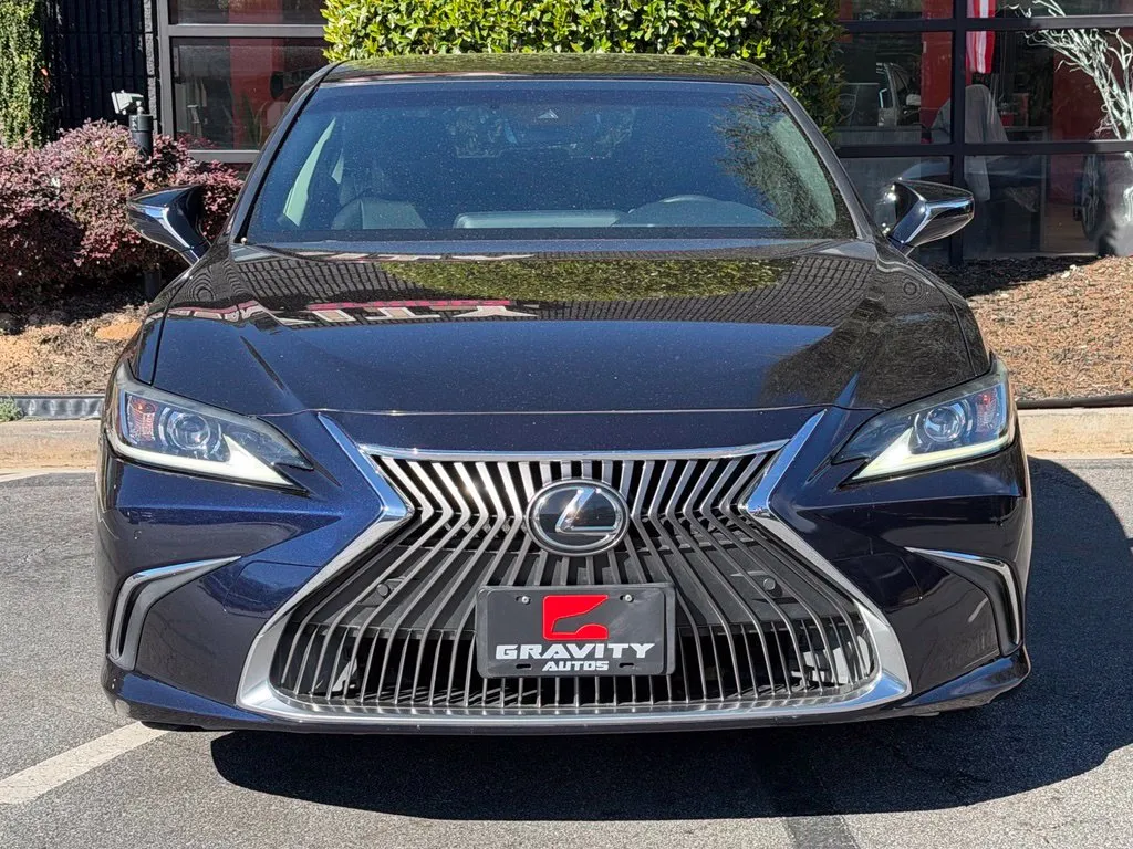 Lexus ES photo 3