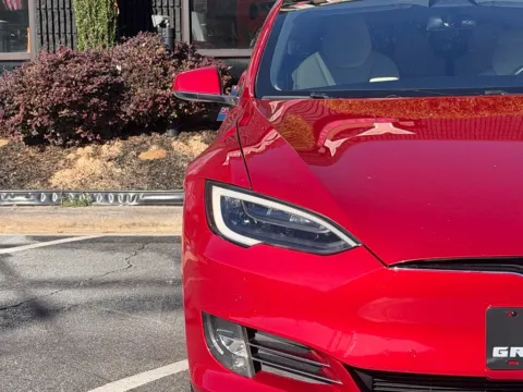 More photos of 2018 Tesla Model S P100D at Gravity Autos Sandy Springs, GA