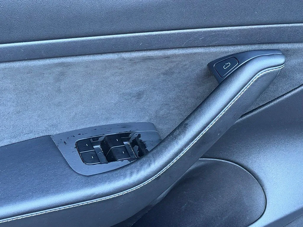 Tesla Model 3 photo 29