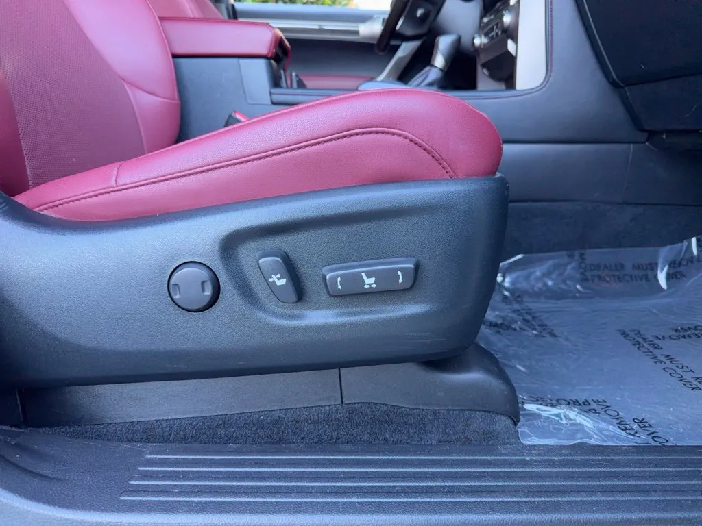 Lexus GX photo 36