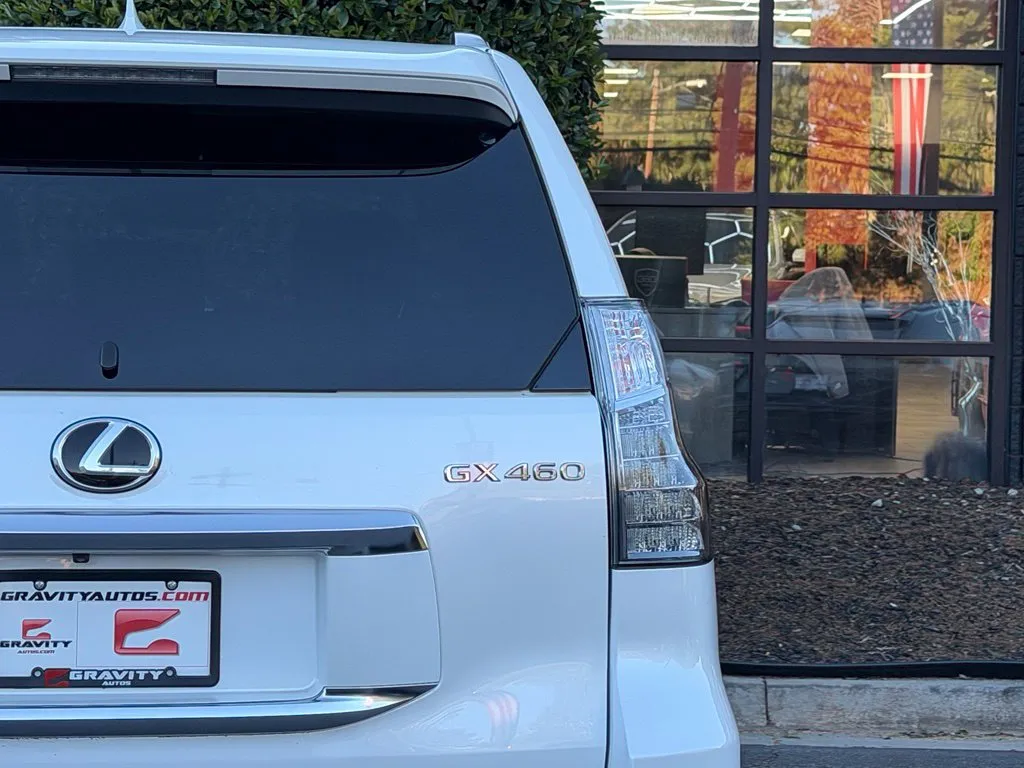 Lexus GX photo 16