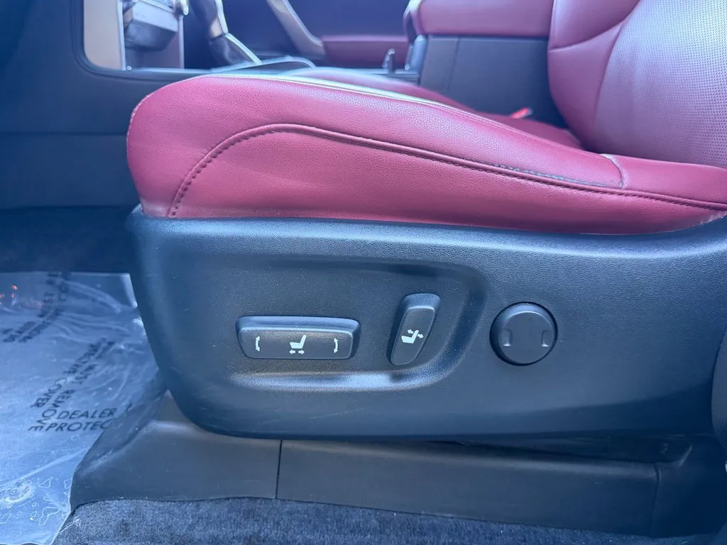 Lexus GX photo 27
