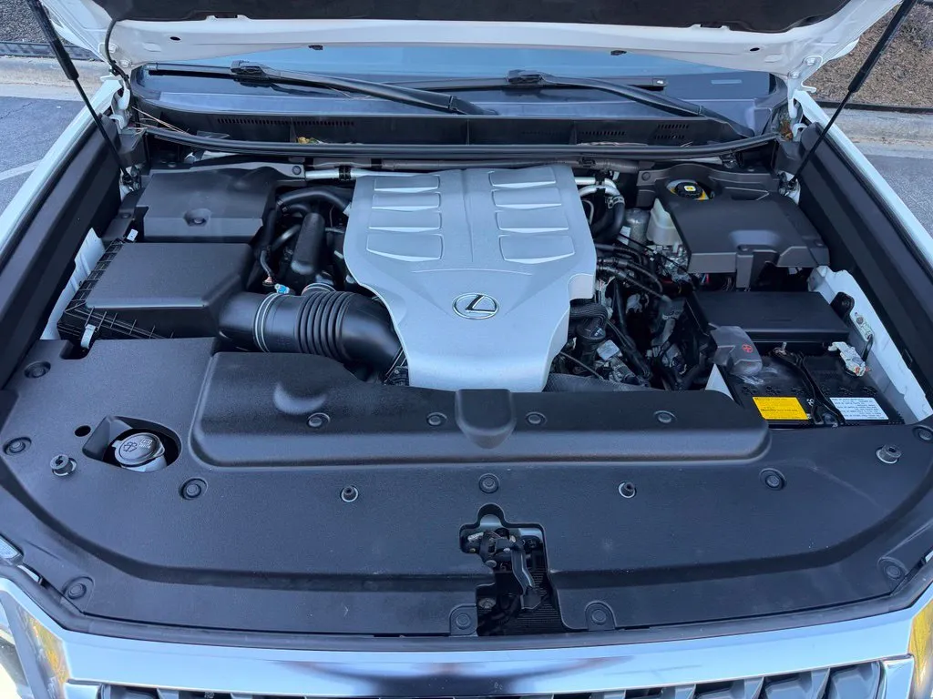 Lexus GX photo 6