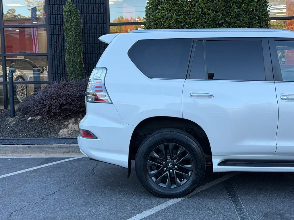 Lexus GX photo 22