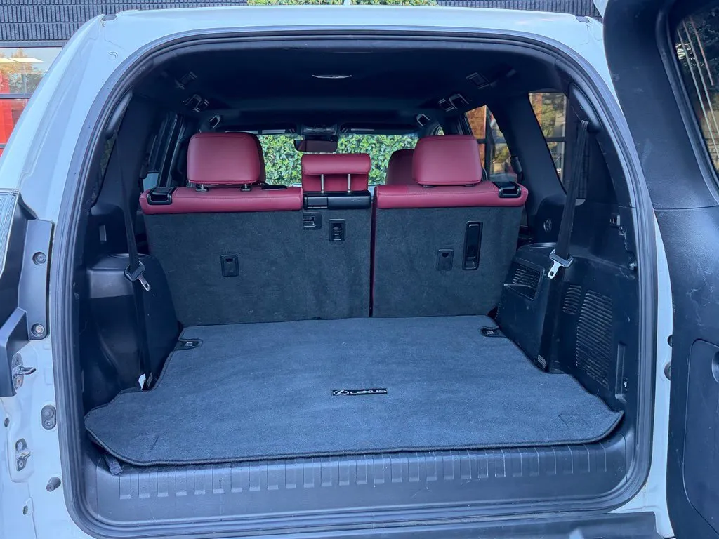 Lexus GX photo 18