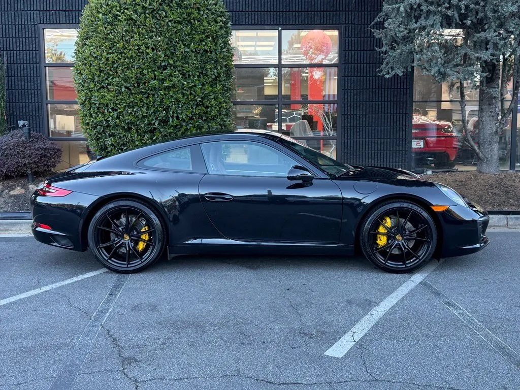 Porsche 911 photo 20