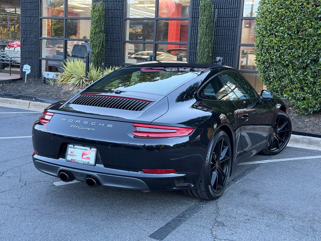 Porsche 911 photo 12