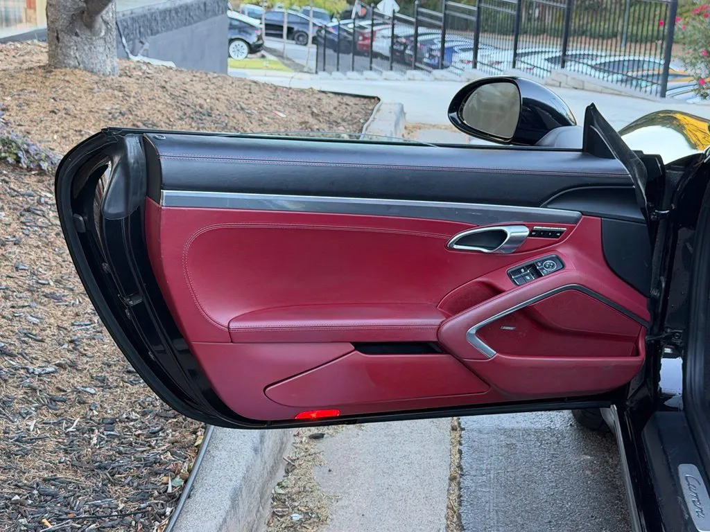 Porsche 911 photo 28