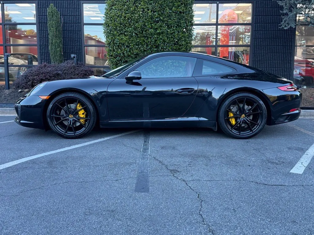 Porsche 911 photo 9