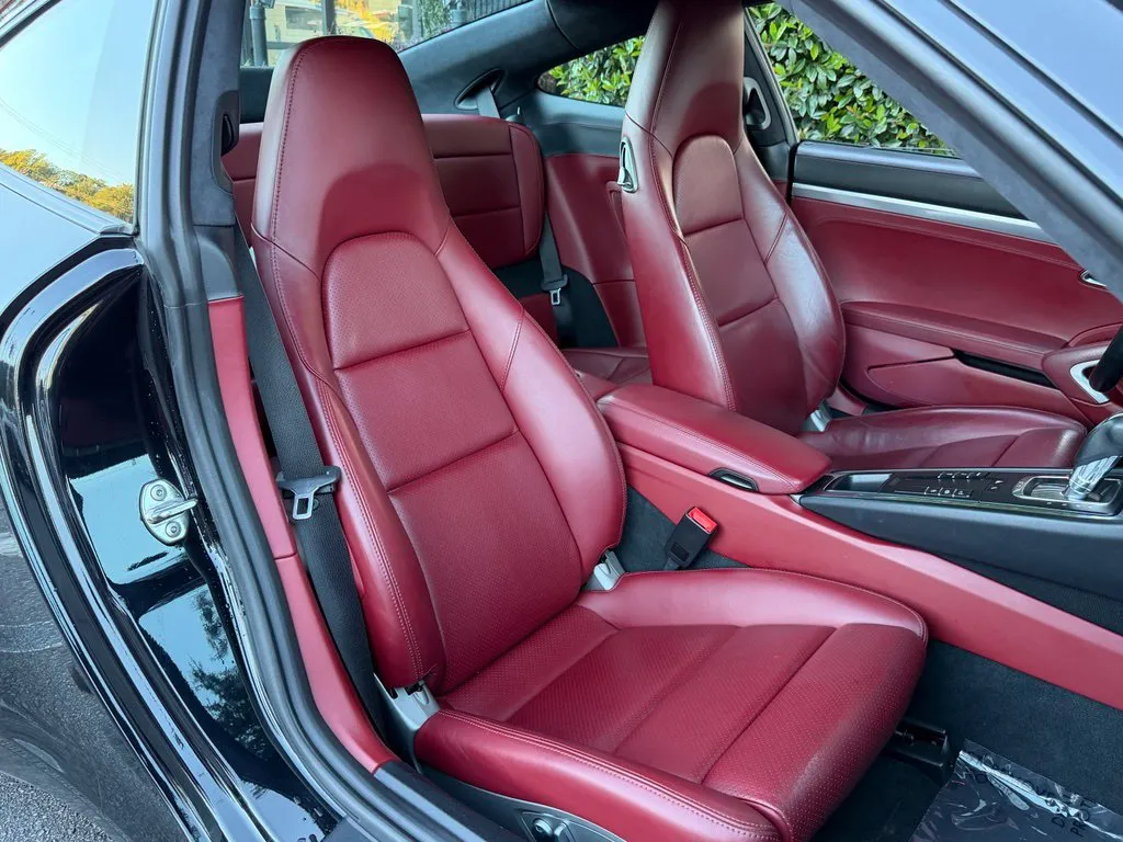 Porsche 911 photo 33