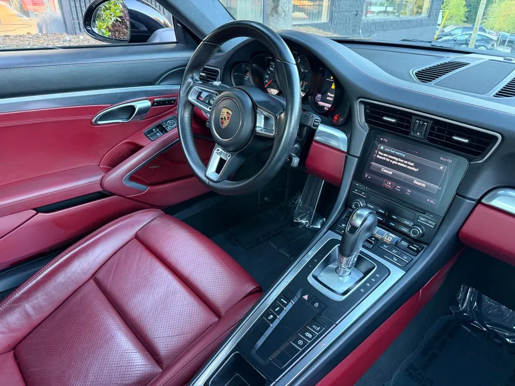 Porsche 911 photo 38