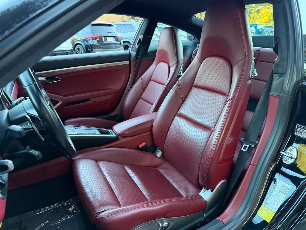 Porsche 911 photo 25