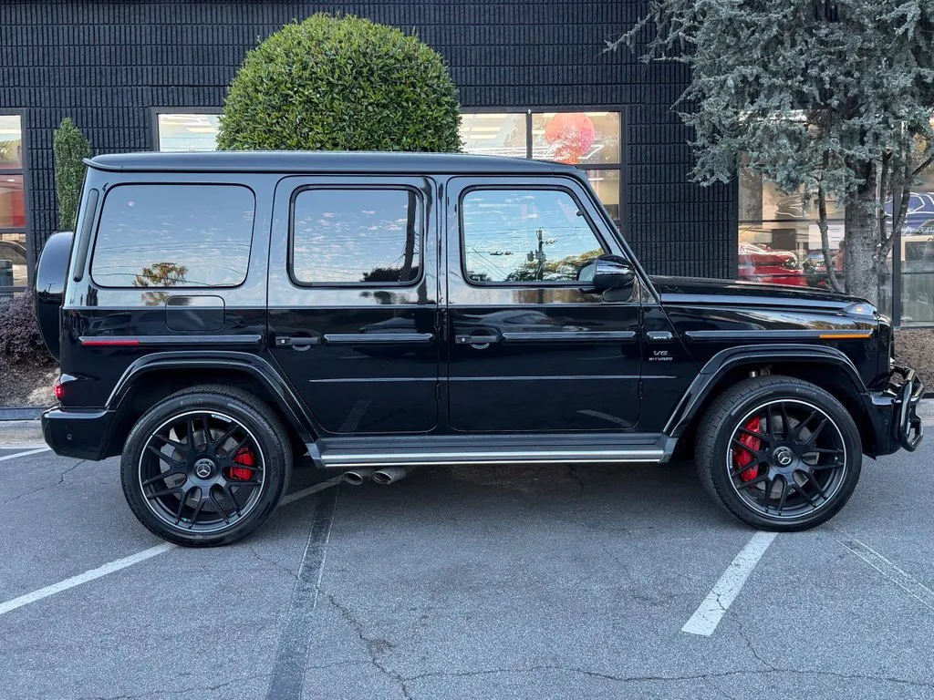 Mercedes-Benz G-Class photo 16