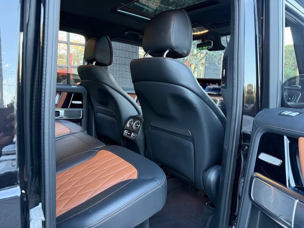 Mercedes-Benz G-Class photo 37