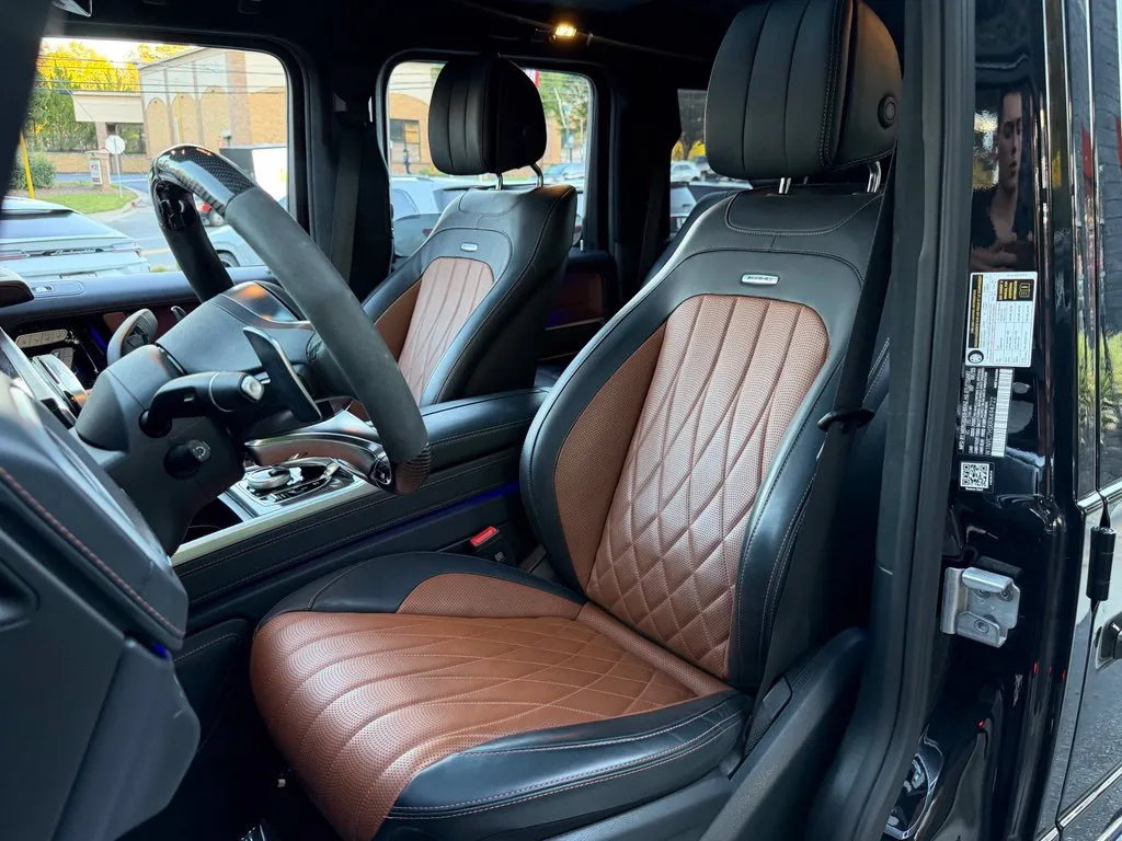 Mercedes-Benz G-Class photo 26