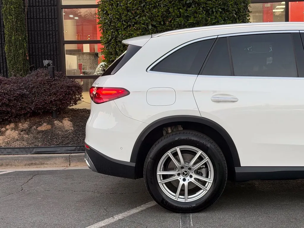 Mercedes-Benz GLC photo 22