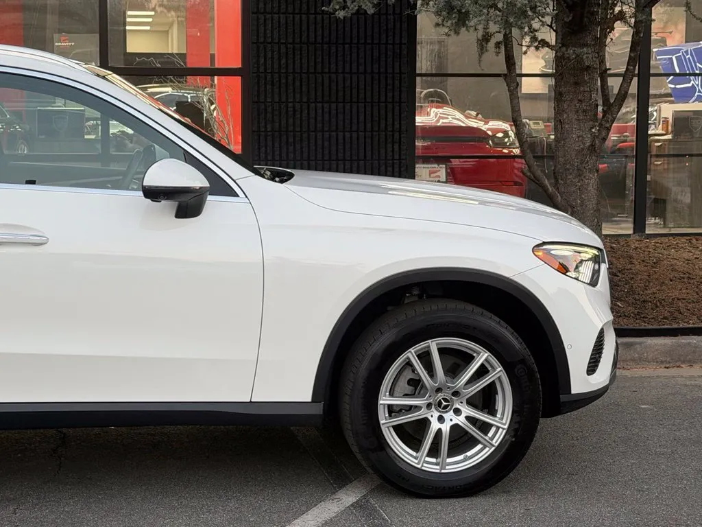 Mercedes-Benz GLC photo 23