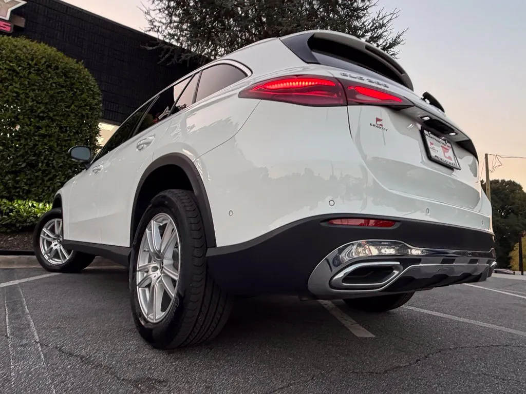 Mercedes-Benz GLC photo 20