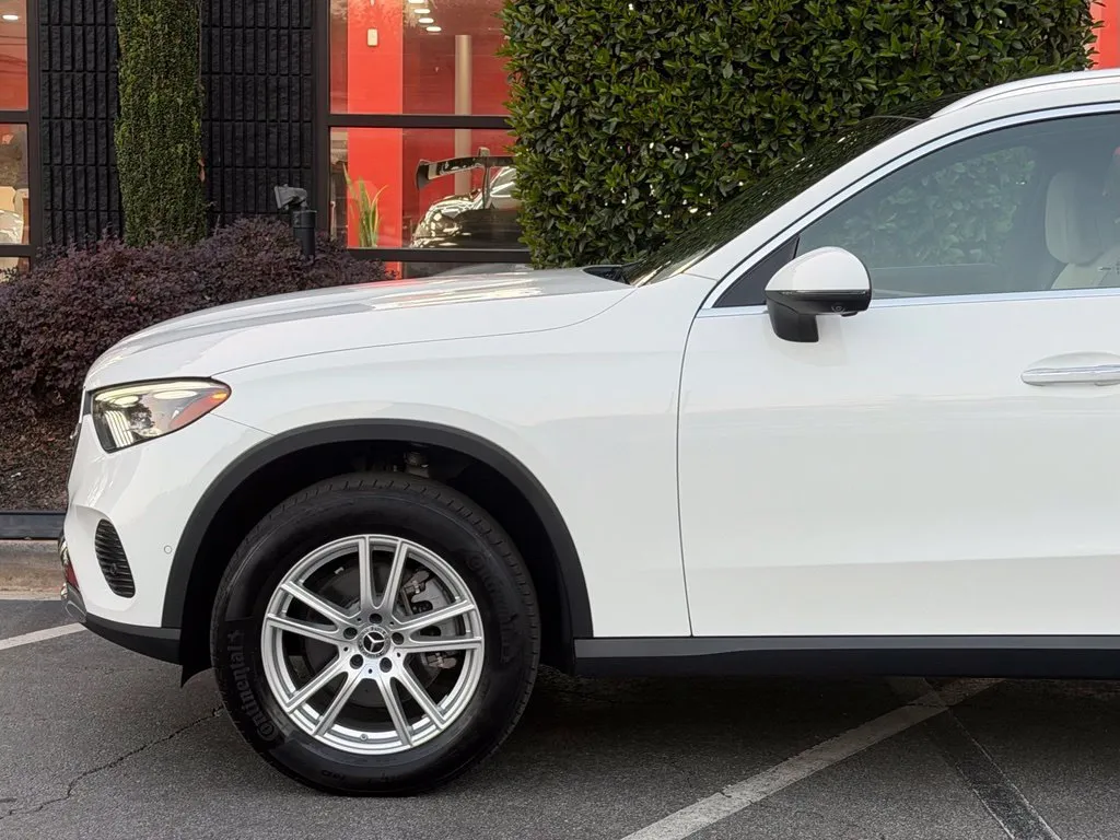 Mercedes-Benz GLC photo 10