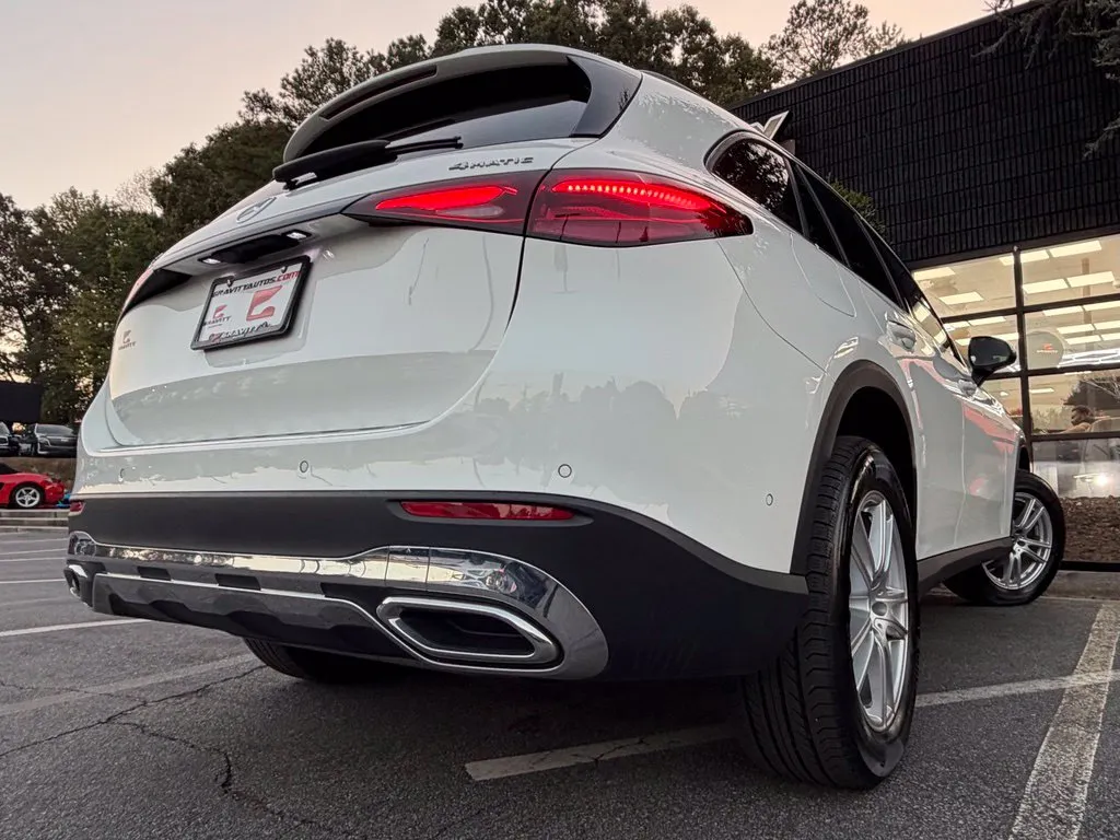 Mercedes-Benz GLC photo 13