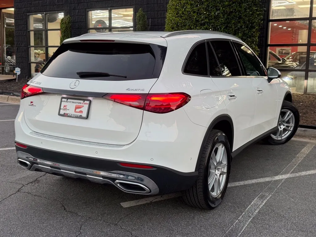 Mercedes-Benz GLC photo 12