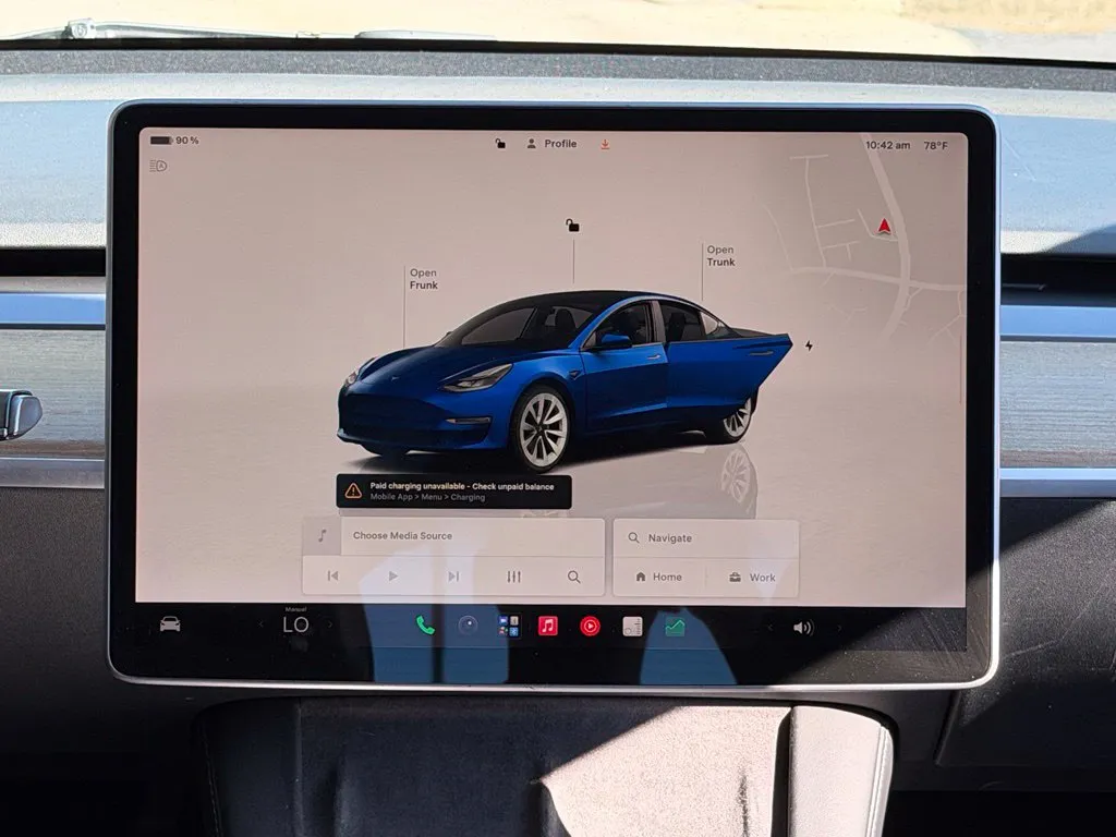 Tesla Model 3 photo 46