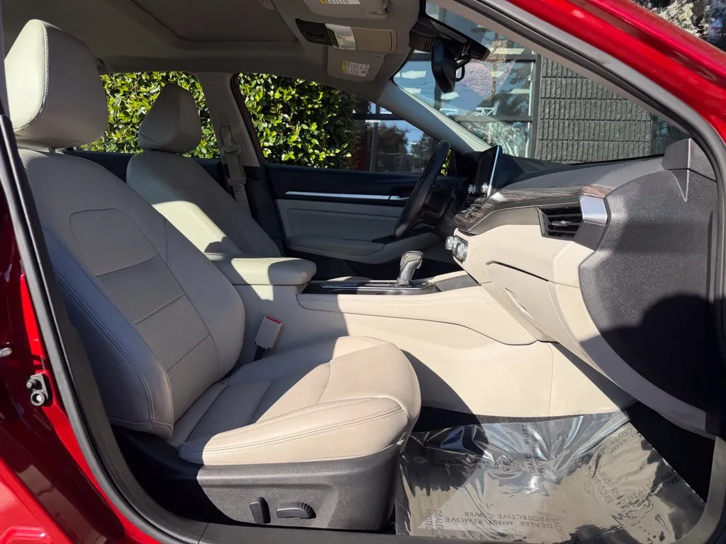 Nissan Altima photo 33