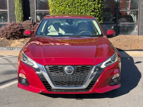 Another view of 2019 Nissan Altima 2.5 Platinum for sale in Sandy Springs, GA at Gravity Autos Sandy Springs
