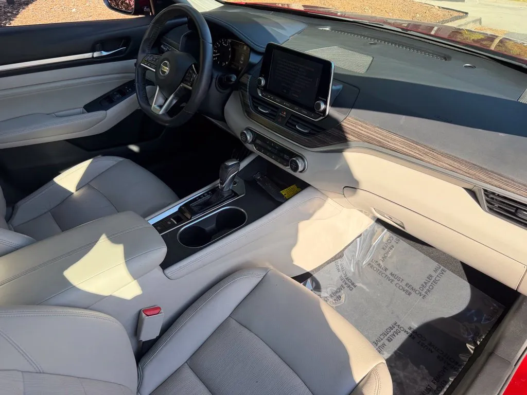 Nissan Altima photo 32