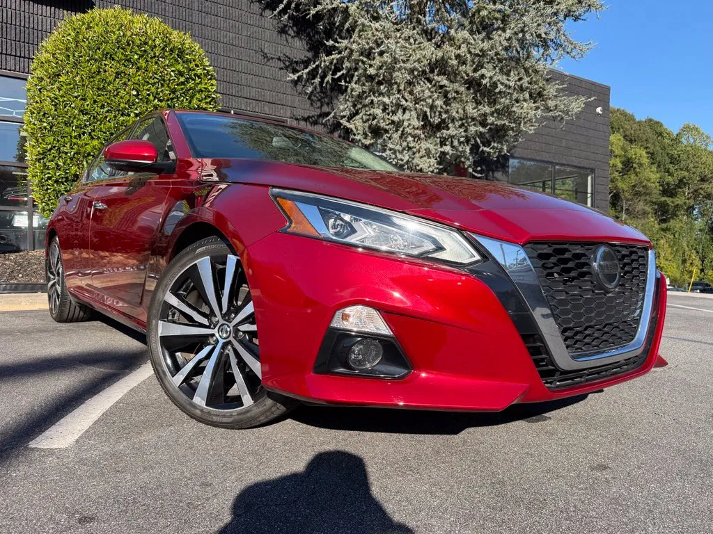 Nissan Altima photo 8