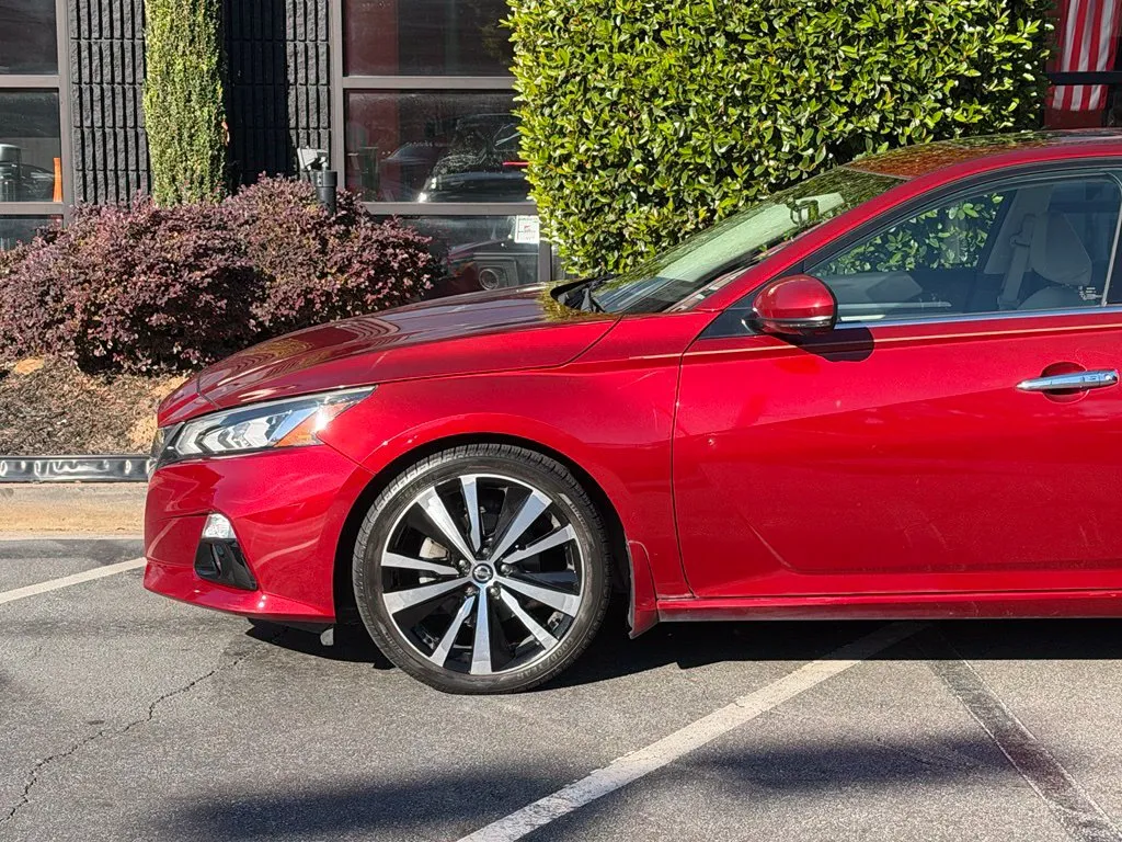 Nissan Altima photo 10