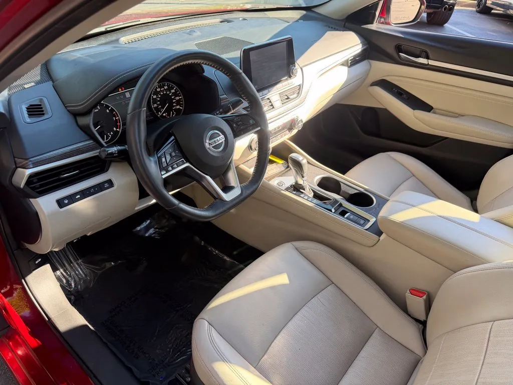 Nissan Altima photo 24