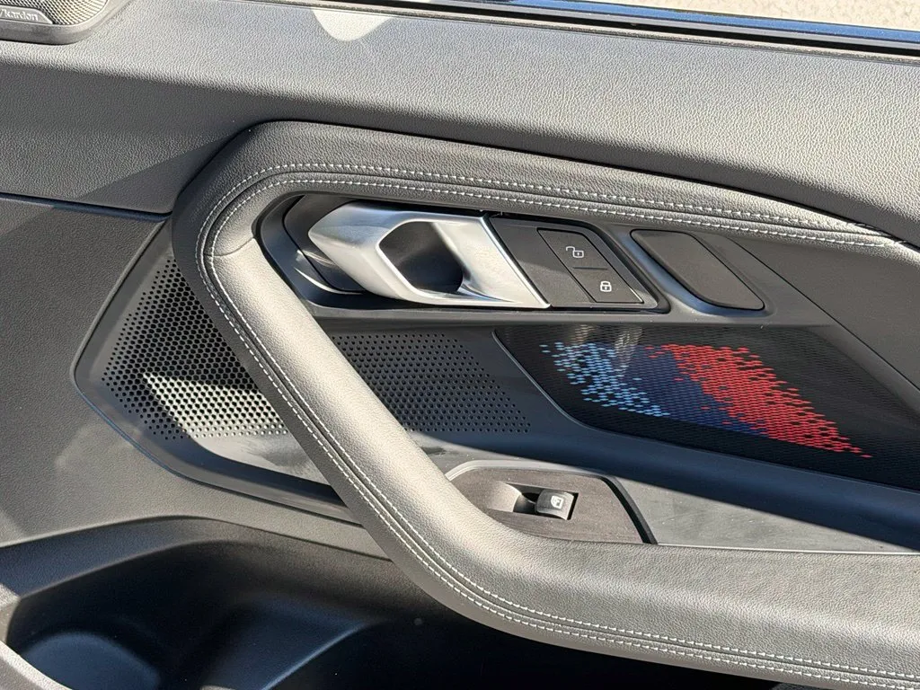 BMW M2 photo 35