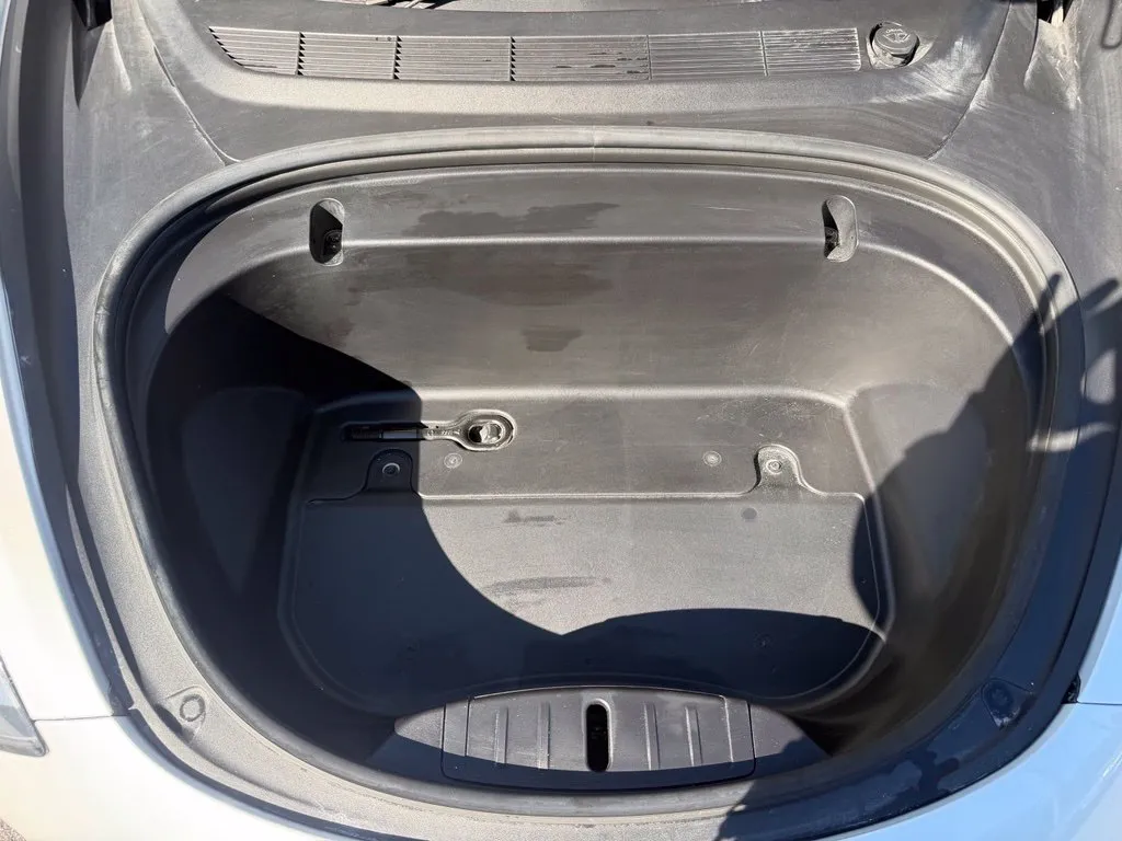 Tesla Model 3 photo 6