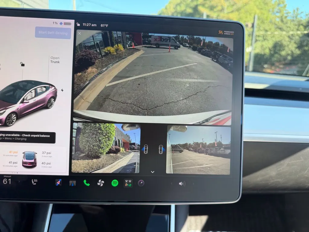 Tesla Model 3 photo 51