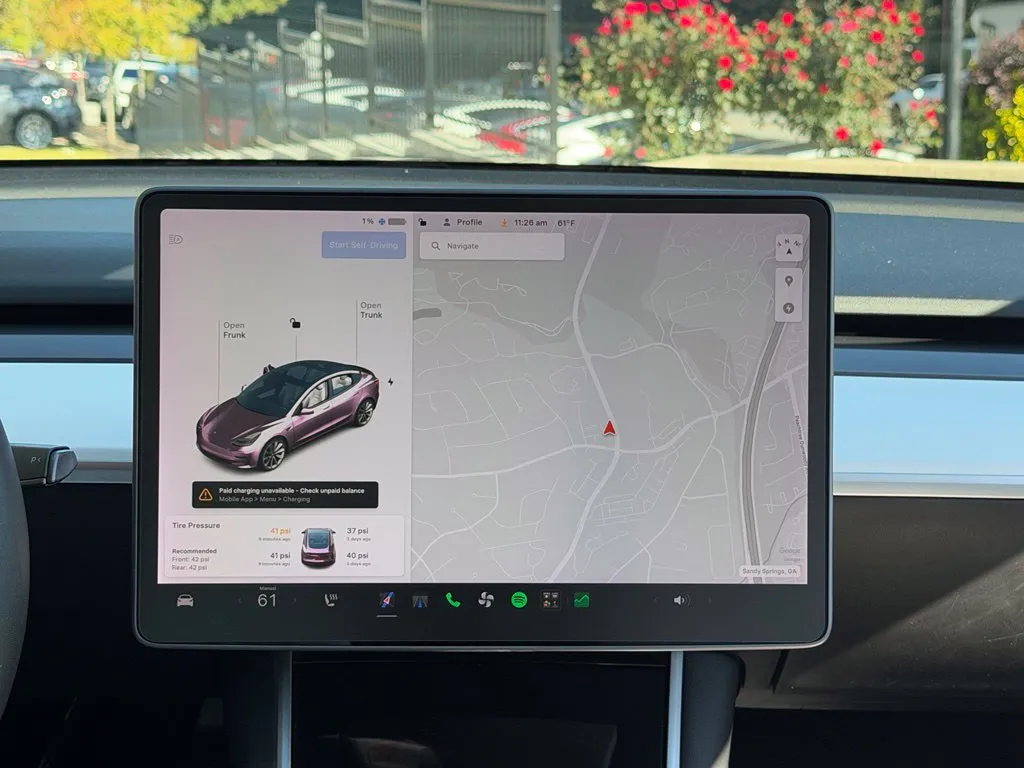 Tesla Model 3 photo 46