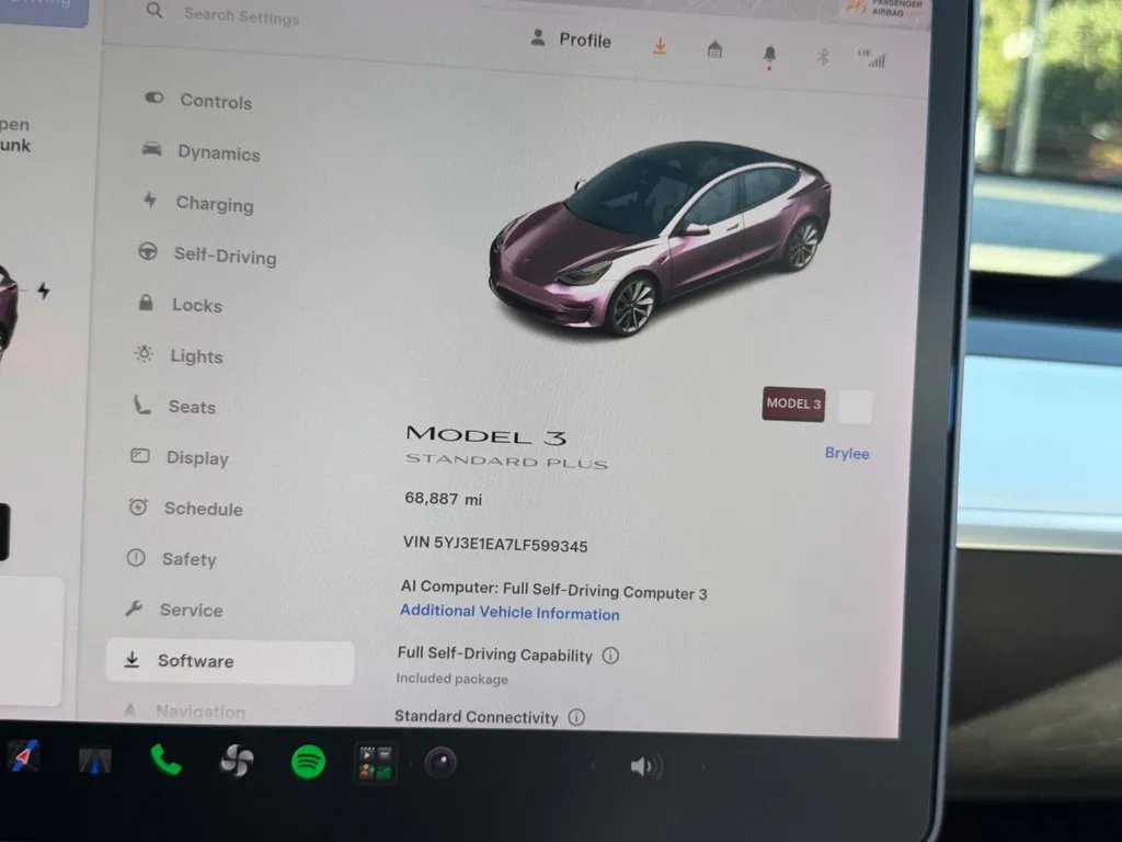 Tesla Model 3 photo 52