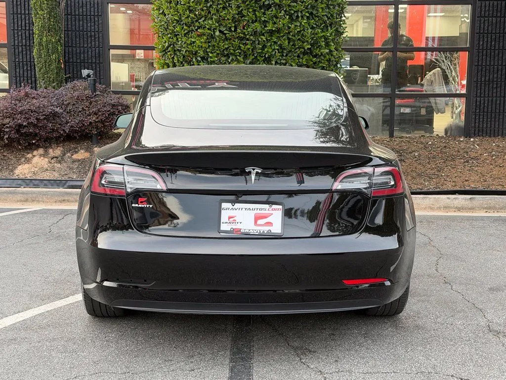 Tesla Model 3 photo 14