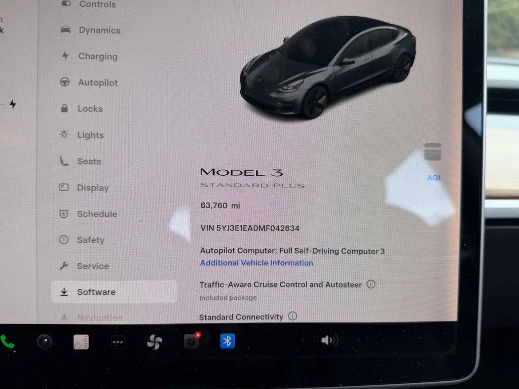 Tesla Model 3 photo 49
