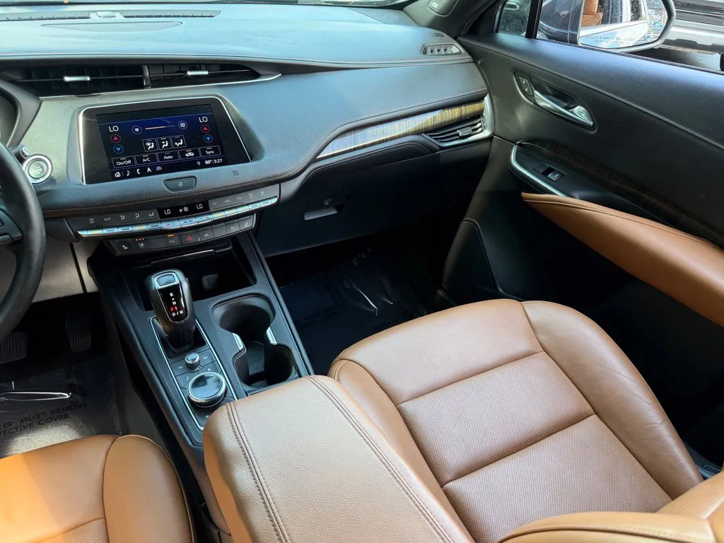 Cadillac XT4 photo 42
