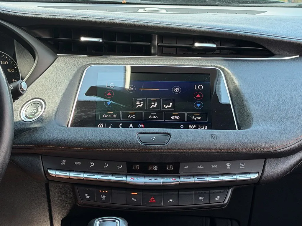 Cadillac XT4 photo 47