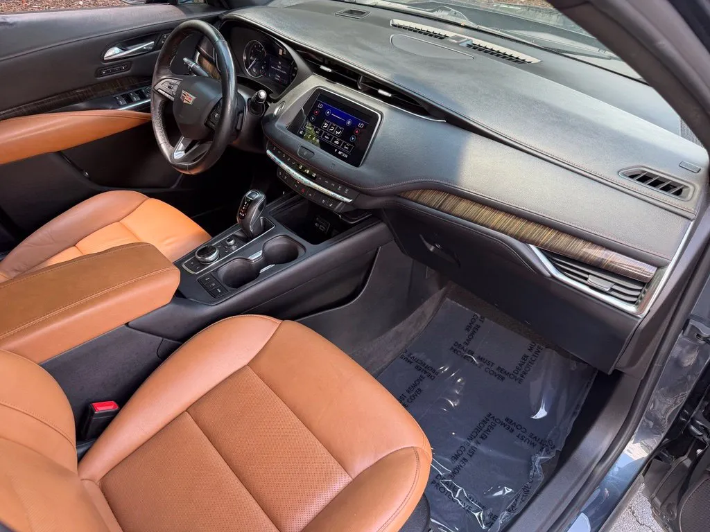 Cadillac XT4 photo 32