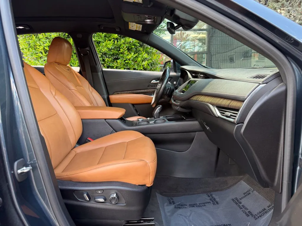 Cadillac XT4 photo 33