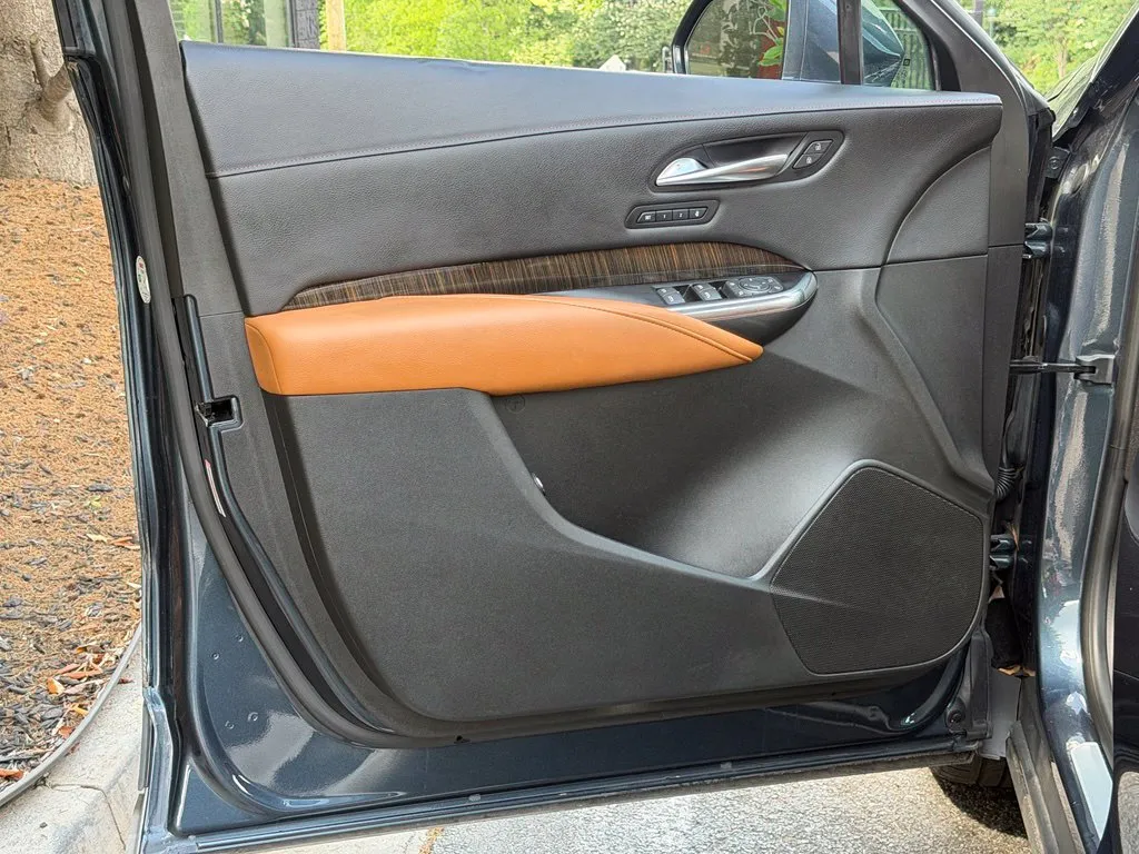 Cadillac XT4 photo 28