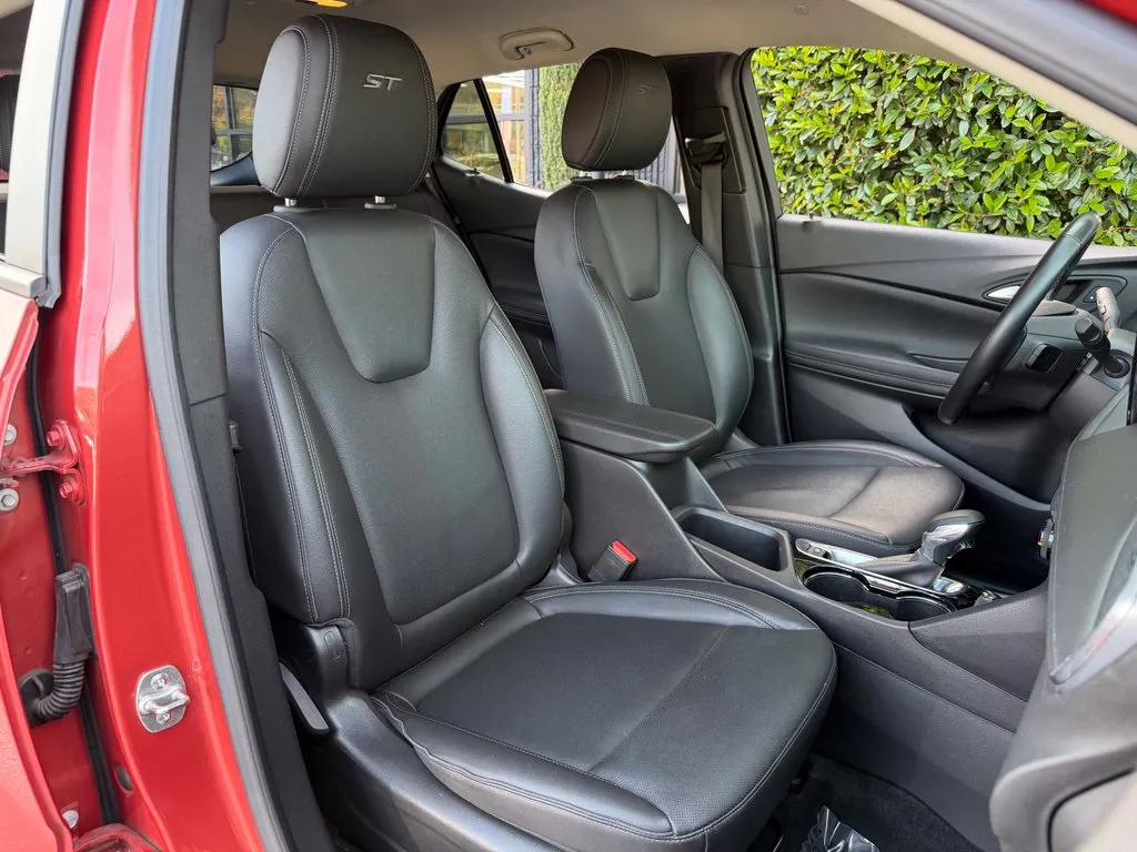 Buick Encore GX photo 35