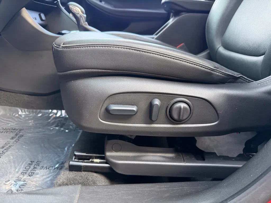 Buick Encore GX photo 27