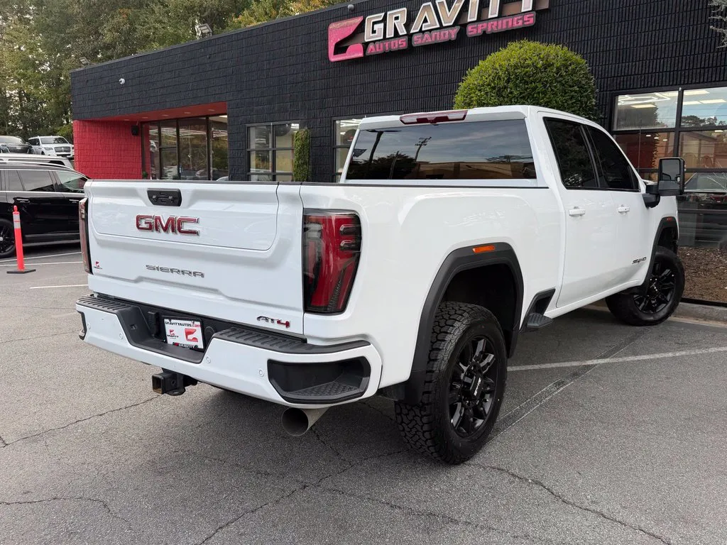 GMC Sierra photo 12