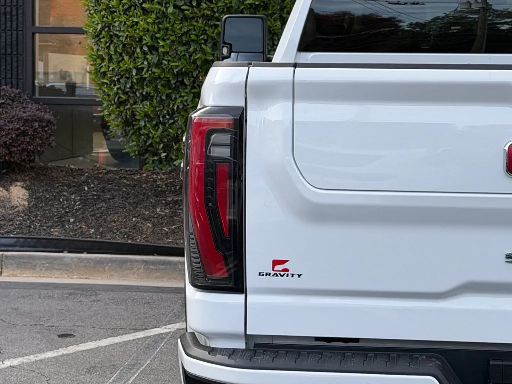 GMC Sierra photo 15