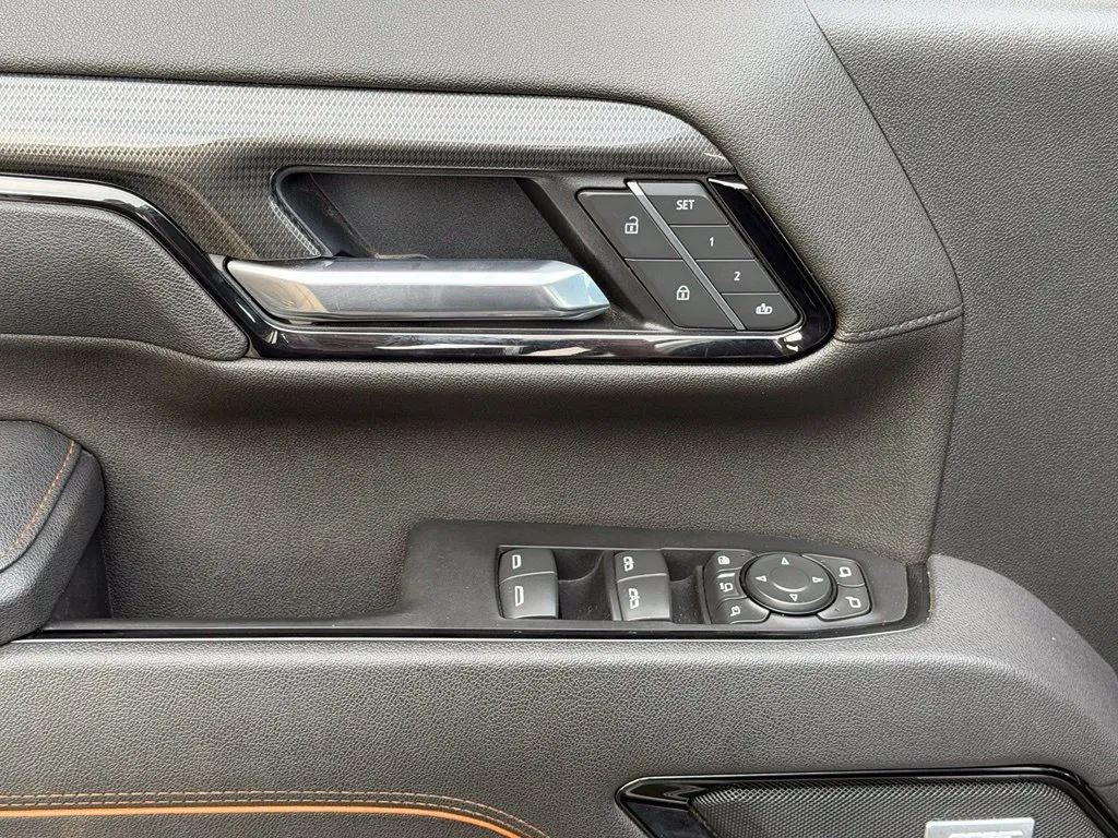 GMC Sierra photo 29