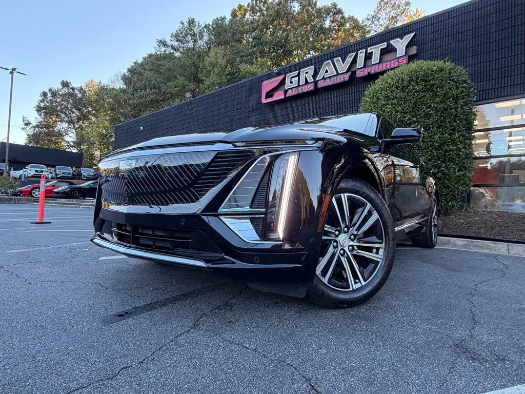 Cadillac Lyriq photo 2